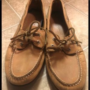 Sperry topsider
